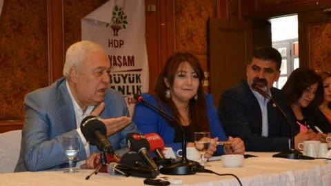 Gaziantep'te HDP Adayı Basınla Buluştu
