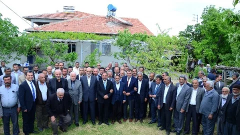 Sütlüce'de MHP'ye Destek Toplantısı