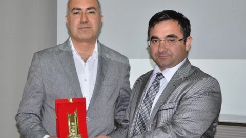 Bozüyük'te Kanser Konferansı Düzenlendi