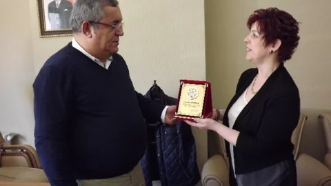 Reşat Erdoğan'a Plaket Töreni