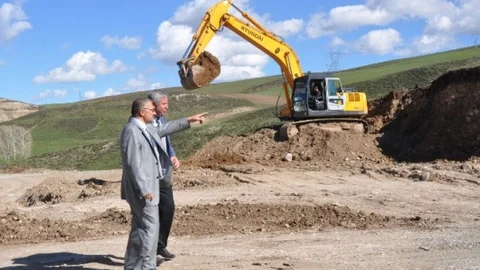 Eleşkirt'te Çevre Düzenlemesi Başladı