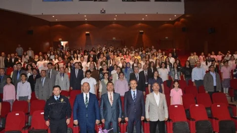 Bilecik'te Bilgi Yarışması Düzenlendi