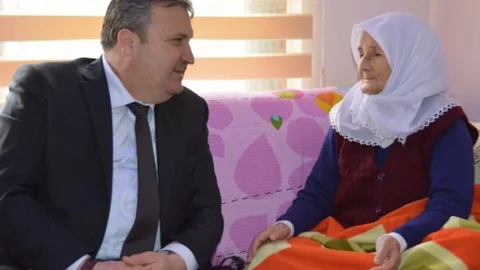 Yunusemre'den Anneler Günü Mesajı