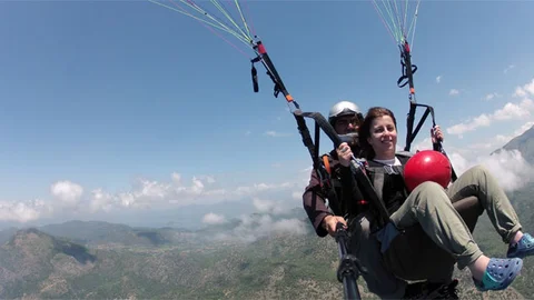 Fethiye'de Engelli Kadın Uçma Hayalini Gerçekleştirdi