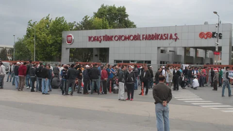 Bursa'da İşçi Eylemi Sürüyor