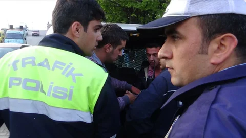 Zonguldak'ta Ehliyetsiz Sürücüyle Gerilim Anları