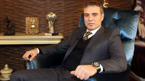 Trabzonspor'da Ersun Yanal'a Yetki Verildi