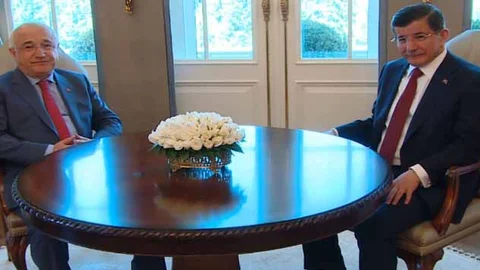 TBMM Başkanı Çiçek'ten Davutoğlu'na Veda Ziyareti