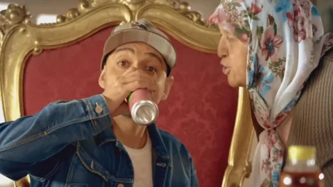 Ceza’nın Yeni Reklamı Sosyal Medyayı Salladı