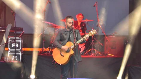 Emre Aydın Ceyhan'da Konser Verdi