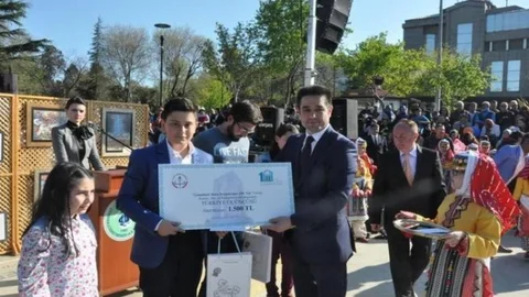 Bartın'dan Şiir Başarısı Geldi