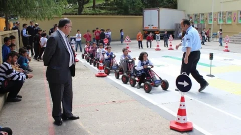 Yağlıdere'de Trafik Eğitimi Uygulaması
