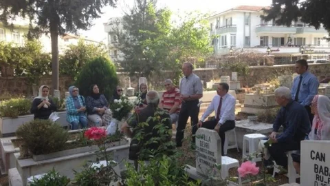 Lütfü Küçük Mezarı Başında Anıldı