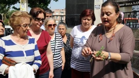 İzmir'de Balkon Tarımı Projesi Başladı