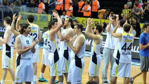 Fenerbahçe Galatasaray'ı Farkla Geçti