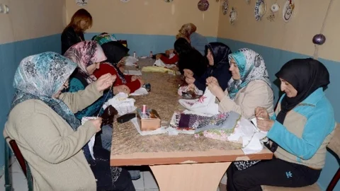 Sarıkamış'ta Türk İşlemeciliği Kursu Açıldı