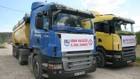 Uşak'ta Köy Yolları Yenileniyor