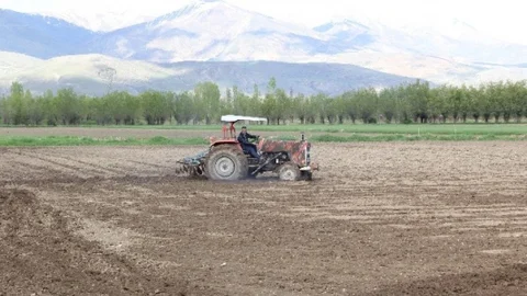 Erzincan'da Su Sorunu Tarımları Etkiledi