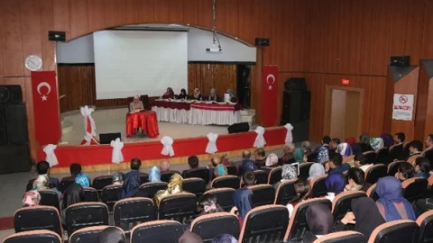 Ağrı'da Güzel Okuma Yarışması Yapıldı