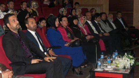 Bingöl'de 'Savaşın Çocukları' Belgeseli Gösterildi