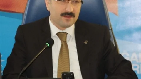 Başbakan Davutoğlu 20 Mayıs'ta Çorum'da Miting Yapacak