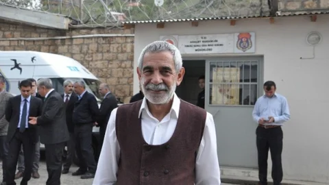 Tunceli'de Son Kuşlar Tiyatrosu Sahnelendi