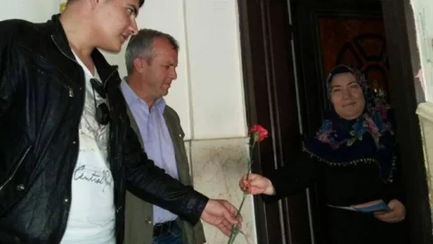 Afyonkarahisar'da Anneler Günü Kutlaması