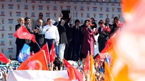 Başbakan Davutoğlu Isparta'da Konuştu