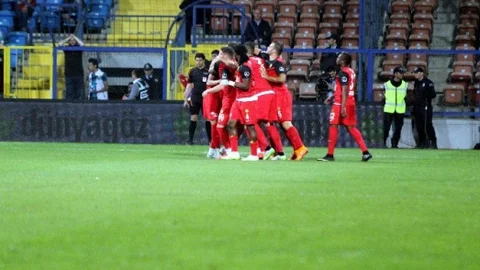 Karabükspor ve Eskişehirspor Berabere Kaldı
