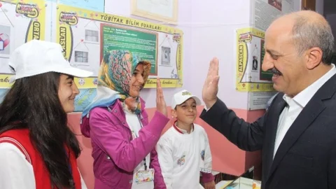 Abdullah Atalay'dan Bilim Fuarı Ziyareti