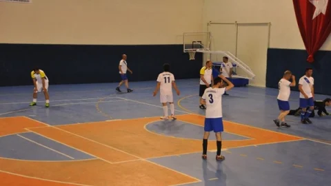 Kars'ta Spor Turnuvaları Başladı