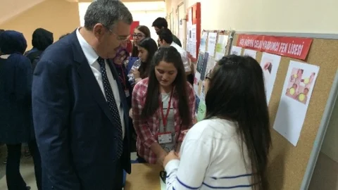 Ağrı'da Bilim Fuarı Açıldı