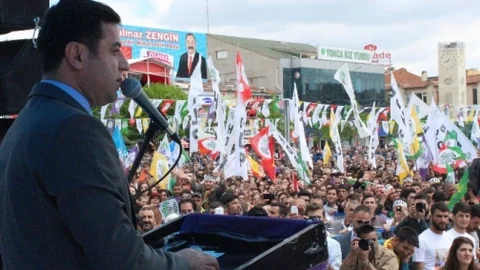 Kırşehir'de HDP Mitingi Gerilimli Anlarla Geçti