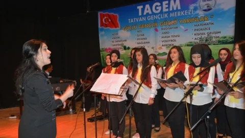 Tatvan'da Gençlik Konseri Düzenlendi