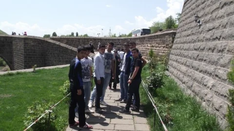Siirt'ten Diyarbakır'a Gençler Gitti