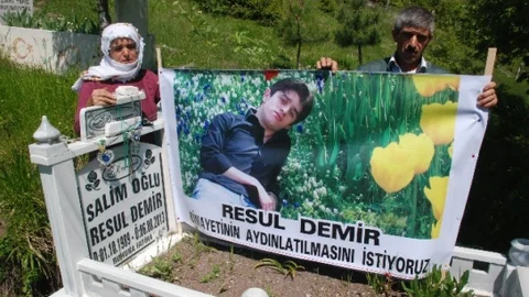 Erbaa'da Oğlunun Katilinin Bulunmasını İstiyor