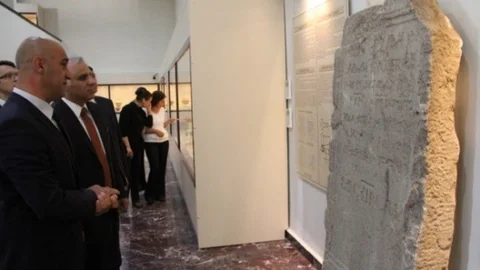 Elazığ'da Vali Zorluoğlu Müzeyi Ziyaret Etti