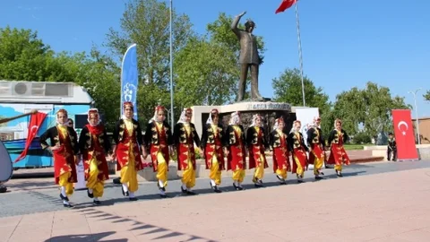 Yalova'da Gençlik Haftası Başladı