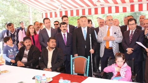 Tokat'ta Engellilere Araç Hediye Edildi