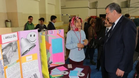 Ağrı'da Bilim Fuarı Açıldı