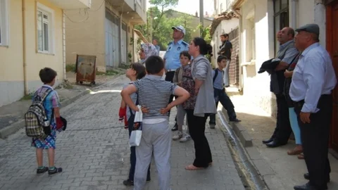 Malkara'da Hırsız Pencereden Atladı