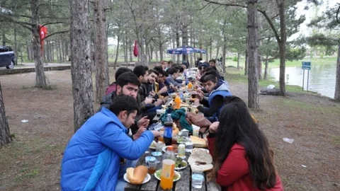 Nevşehir'de Mühendislik Öğrencileri Piknikte Buluştu