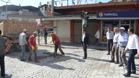 Kırıkhan'da Yol Yapım Çalışmaları Başladı