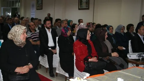 Kars'ta Sandık Başkanları Toplantısı Yapıldı