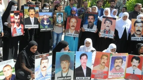 Cizre'de Kayıp Yakınlarının Eylemi