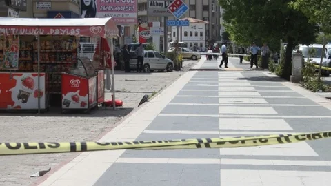 Aksaray'da Şüpheli Paket Patlatıldı