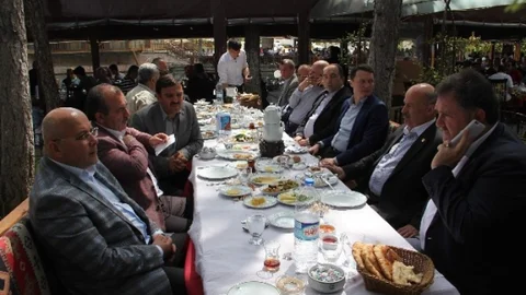 Karabük'te Memur Sen Kahvaltısı