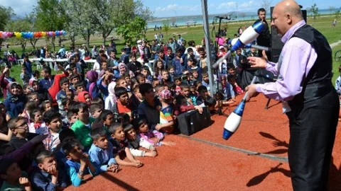 Bitlis'te Çocuklarla Buluşma Etkinliği
