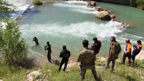 Çemişgezek'te Arama Çalışmaları Sürüyor