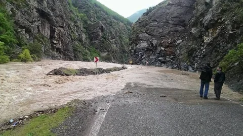 Artvin-Şavşat Karayolu Kapatıldı